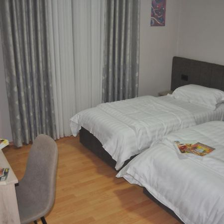 Apartament Bliri Myslym Shyri Tirana Zewnętrze zdjęcie