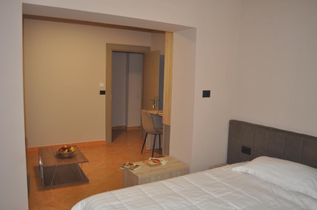 Apartament Bliri Myslym Shyri Tirana Zewnętrze zdjęcie