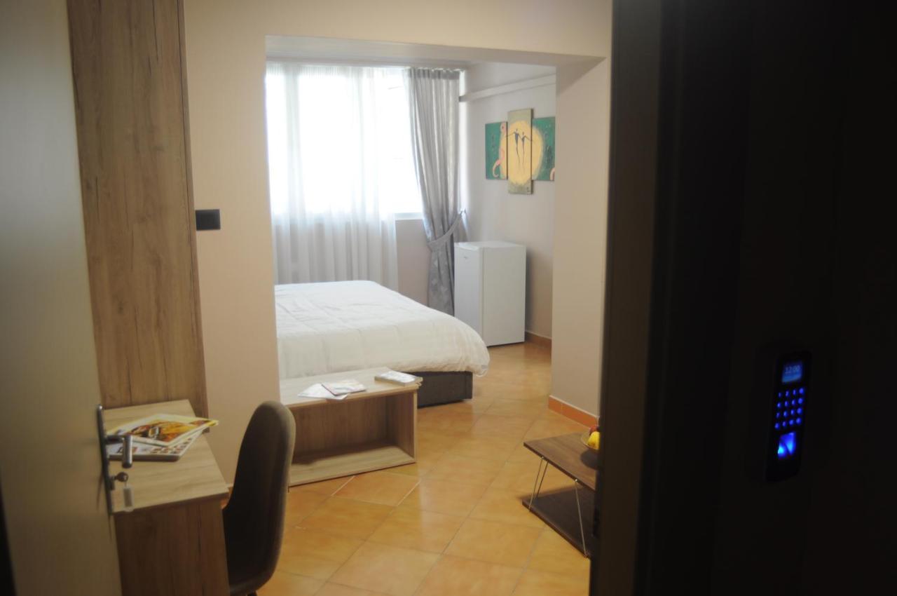 Apartament Bliri Myslym Shyri Tirana Zewnętrze zdjęcie